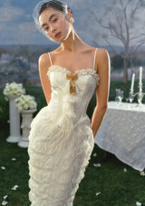 「聖なる告白」コルセットドレス