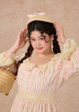 カーブ&プラス ハニーフラワードレス