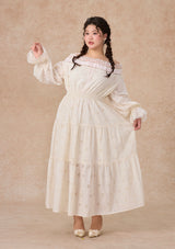 カーブ&プラス 白椿ドレス