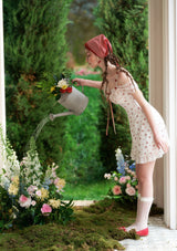 「小さな赤いバラ」ドレス