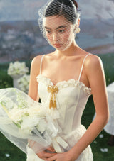 「聖なる告白」コルセットドレス