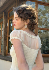 「陽だまりの花びら」イヤースタッド