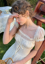 「陽だまりの花びら」イヤースタッド