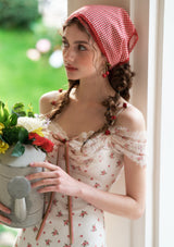 「小さな赤いバラ」ドレス