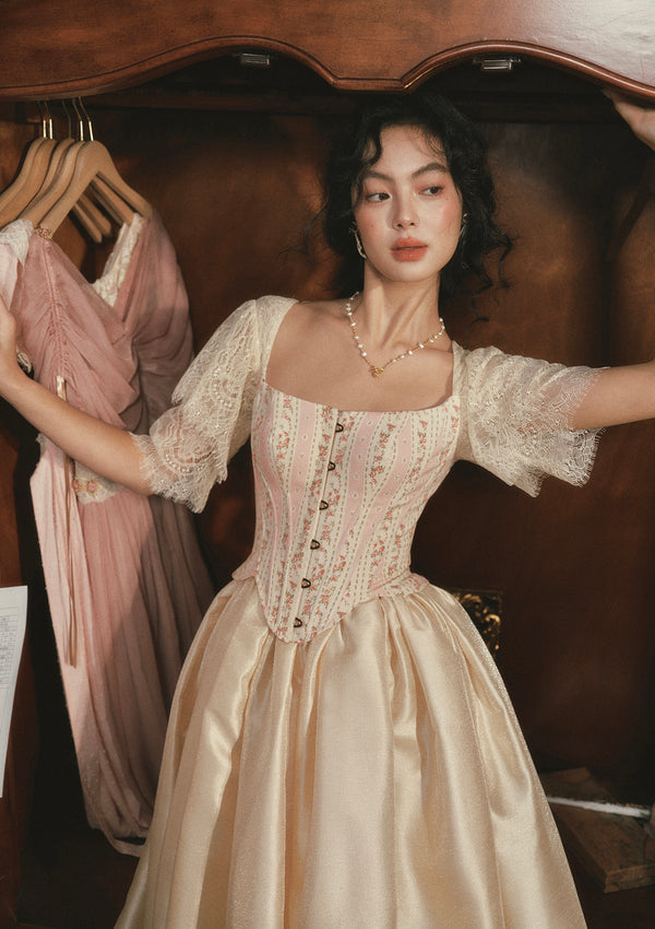 個人デザイナーのお洋服ブランド｜女性用コルセット｜LaceMade