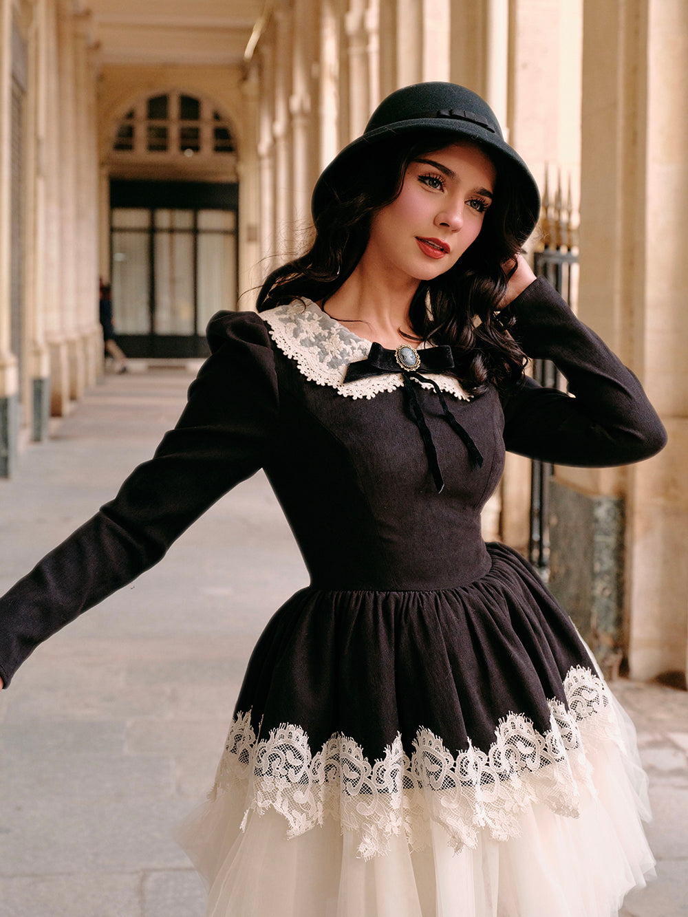 個人デザイナーのお洋服ブランド｜女性用コルセット｜LaceMade