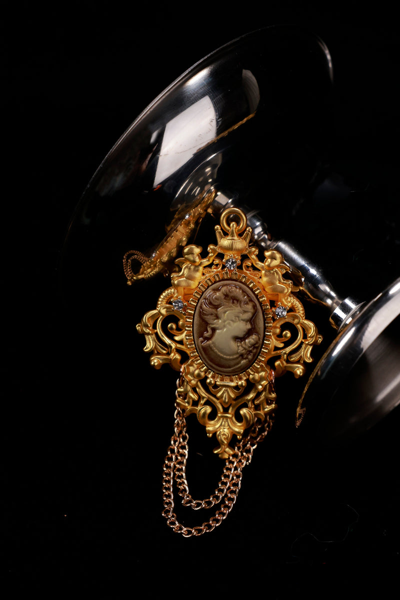 グレープグリンダブローチ