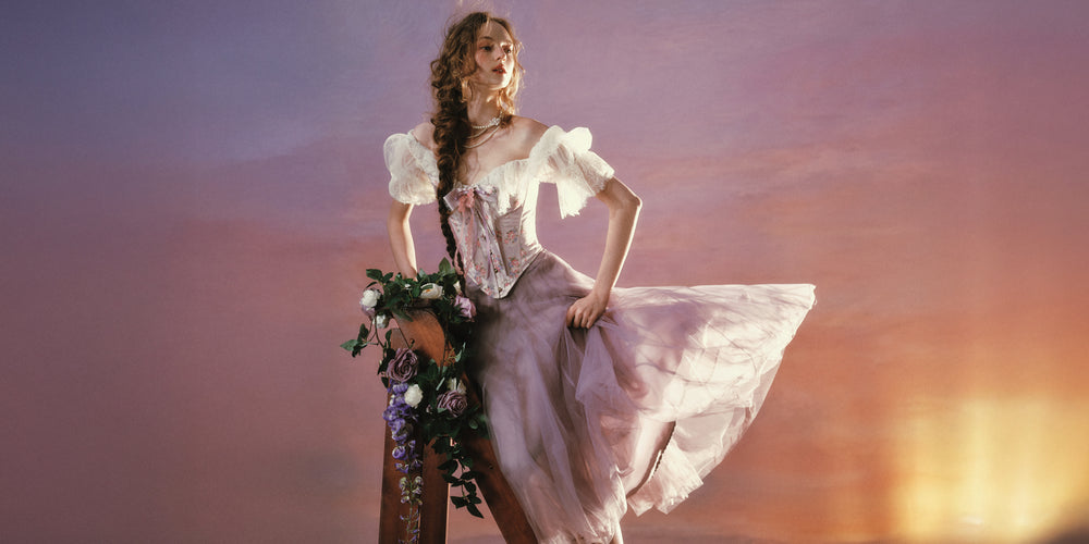 個人デザイナーのお洋服ブランド｜女性用コルセット｜LaceMade