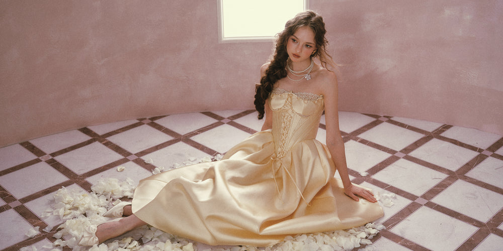 個人デザイナーのお洋服ブランド｜女性用コルセット｜LaceMade