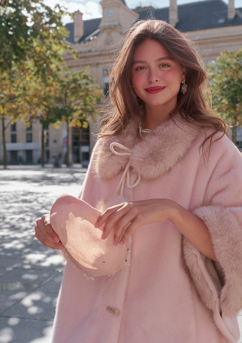 雪の国のお嬢様ケープ