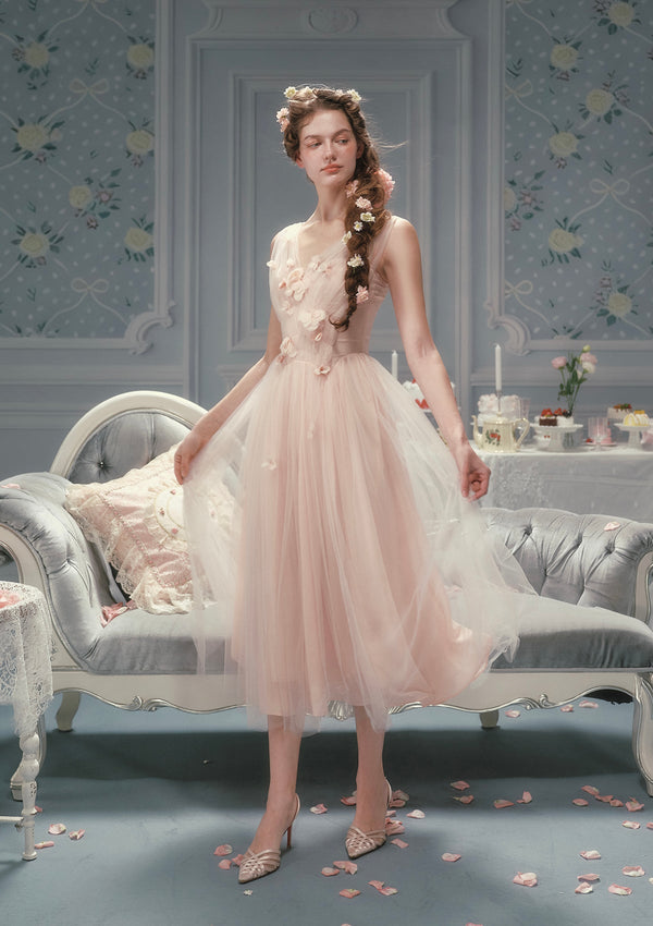 Dresses – Page 4