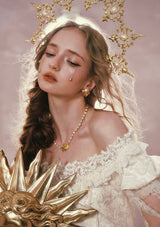 「聖冠の戦士」ドレス