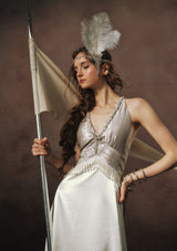 「銀光のセレナーデ」ワンピース