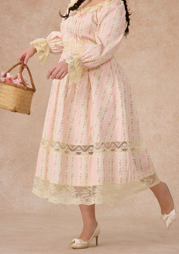 カーブ＆プラス ハニーフラワードレス