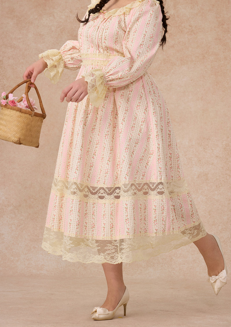 カーブ＆プラス ハニーフラワードレス