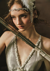 「銀光のセレナーデ」ワンピース