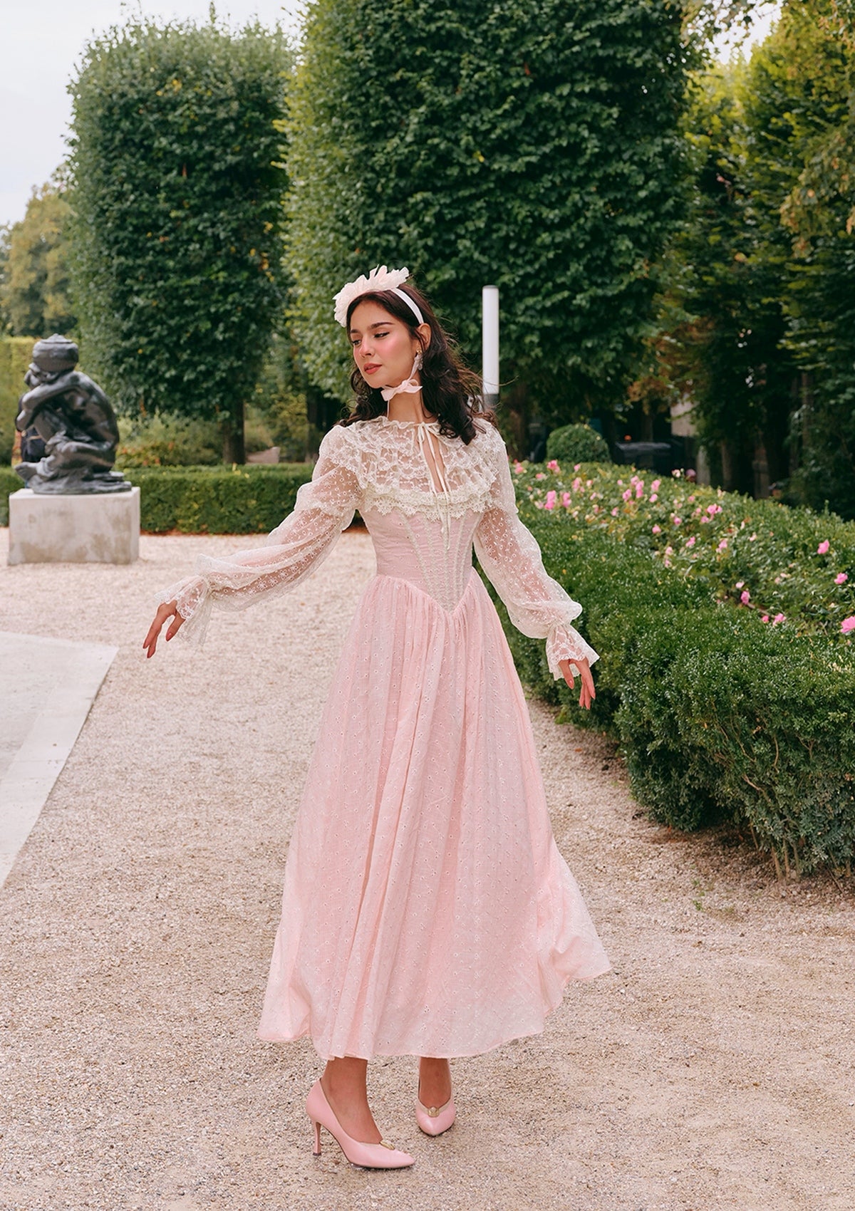 新品タグ付き】完売 Lacemadeアウローラ ドレス ワンピース レース